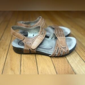 Abeo Bijou Sandal Open Toe Tan Wedge Leather Hook and Loop WN10